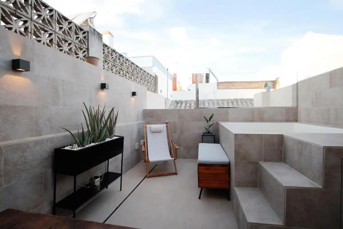 Komodo Gran Poder - Penthouse With Private Pool And Cozy Twin Bedroom Central Apartment Sevilla Exterior foto