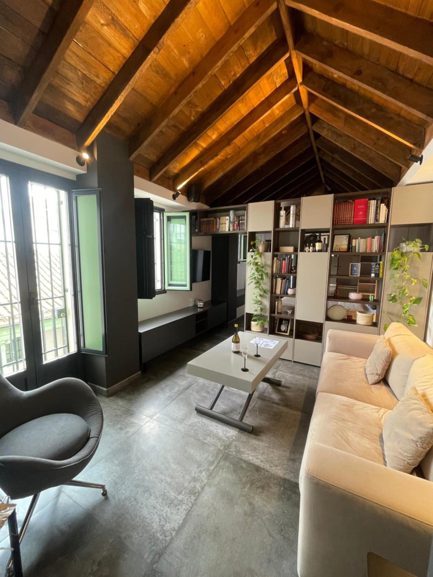 Komodo Gran Poder - Penthouse With Private Pool And Cozy Twin Bedroom Central Apartment Sevilla Exterior foto