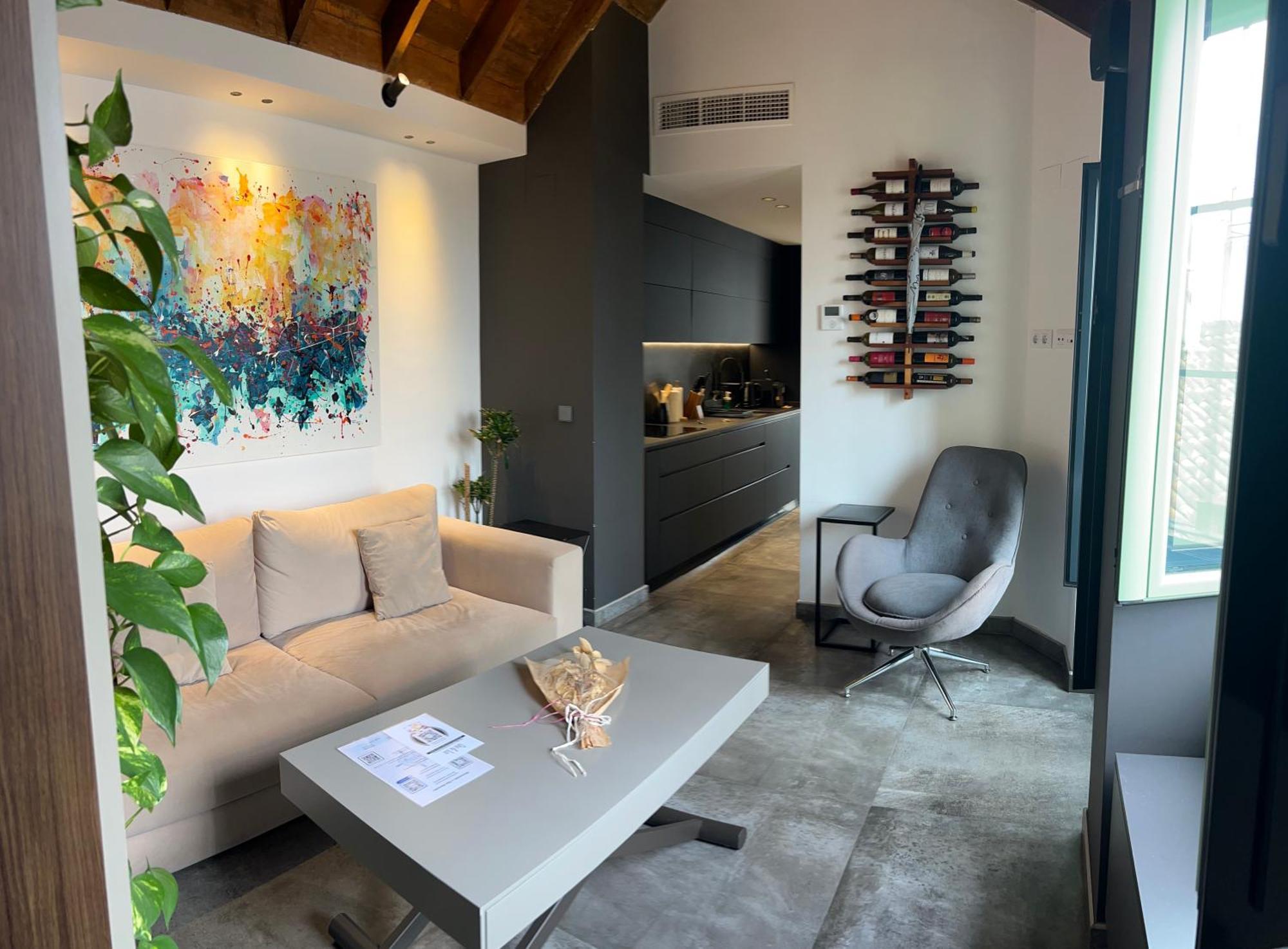 Komodo Gran Poder - Penthouse With Private Pool And Cozy Twin Bedroom Central Apartment Sevilla Exterior foto