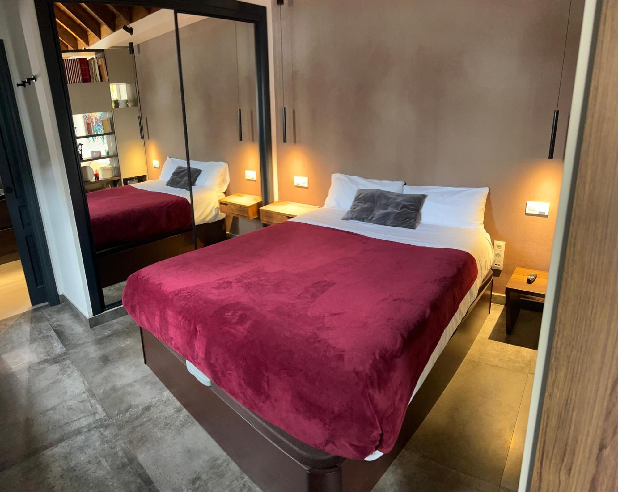 Komodo Gran Poder - Penthouse With Private Pool And Cozy Twin Bedroom Central Apartment Sevilla Exterior foto